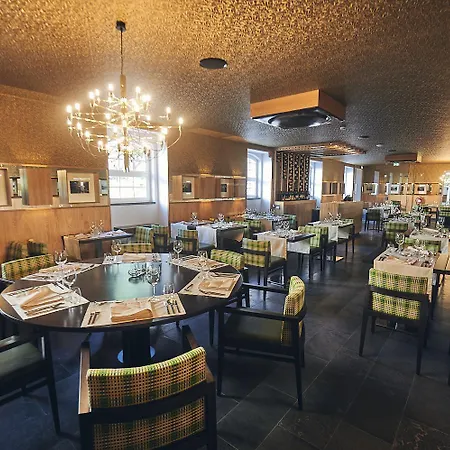 ホテル Cruzeiro アングラ・ド・エロイーズモ